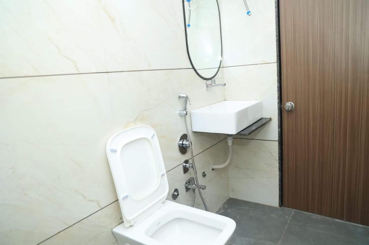 Hotel Fortune Surate Chambre photo